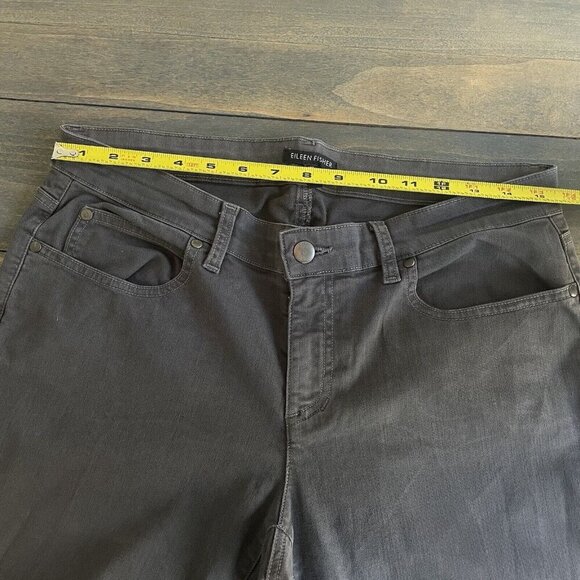 Eileen Fisher Gray Mid-Rise Tapered Leg Jeans Women Size 10 w/28" Inseam (D6) - Picture 8 of 12